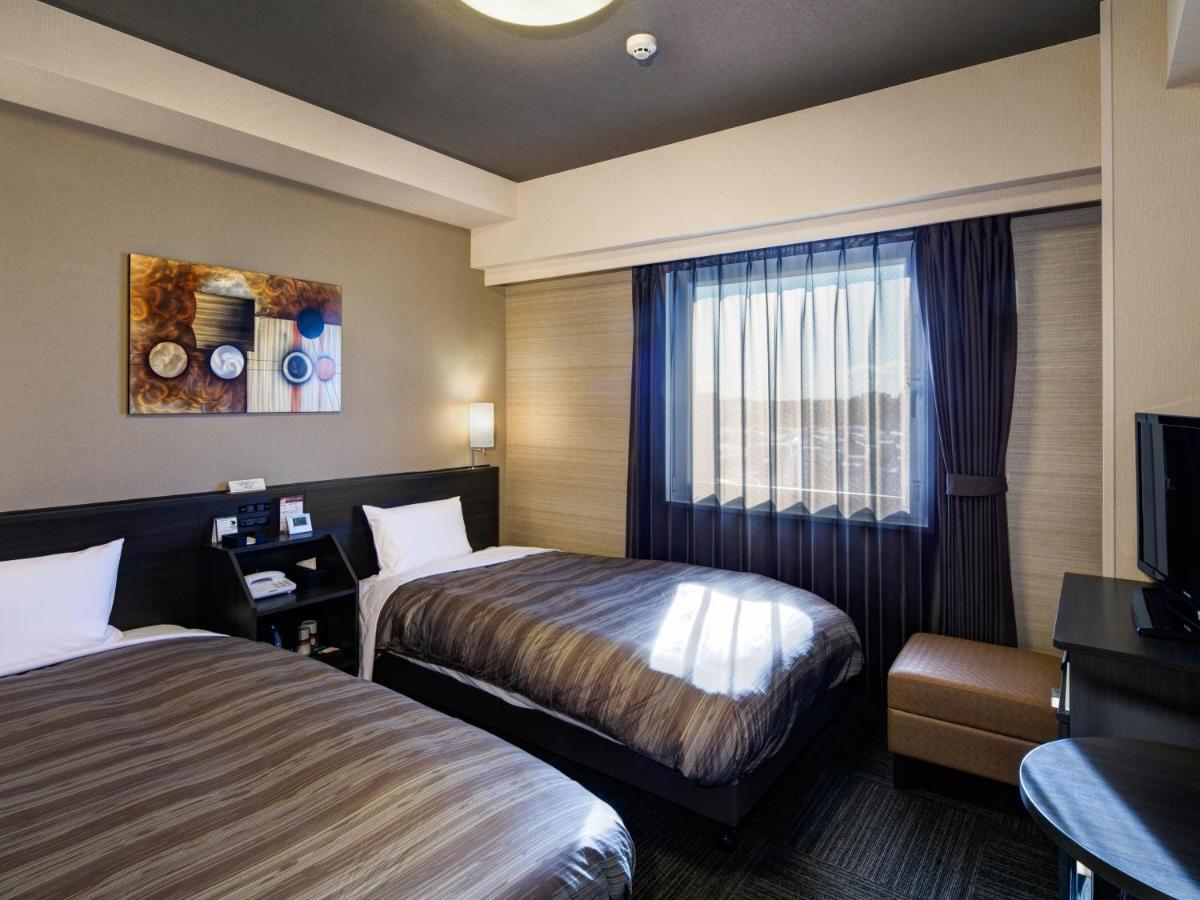 Hotel Route Inn Chiba Newtown Chuo Ekimae -Narita Kuko Akusesu Sen- Inzai Екстериор снимка
